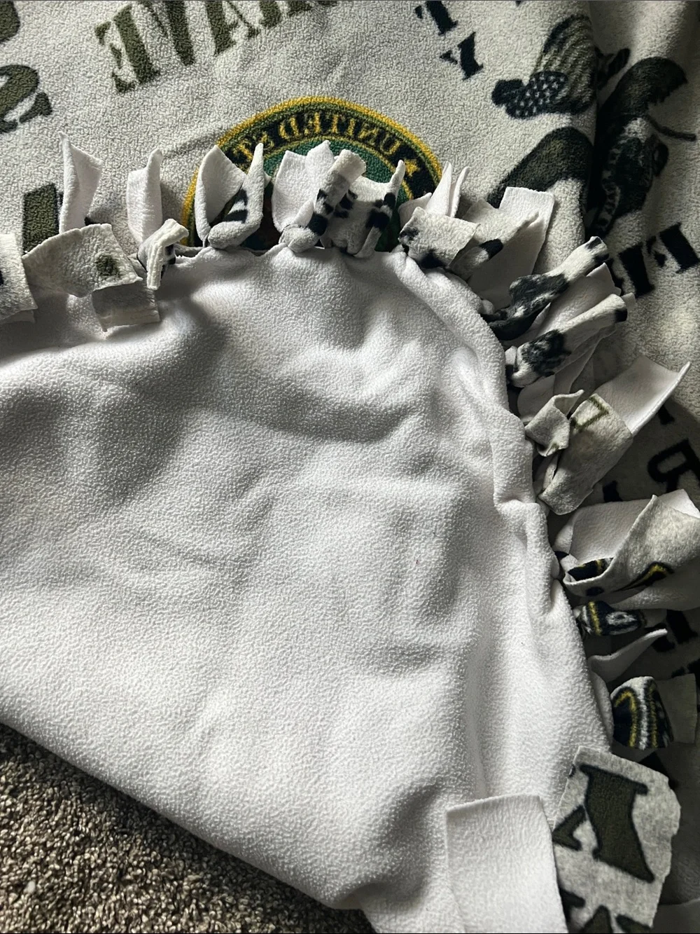 U.S. Army White & Green Fleece Tie-Blanket with Military Seals